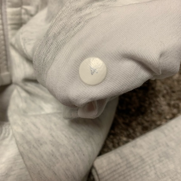 Lululemon Movement jacket sz 4 - Picture 4 of 7